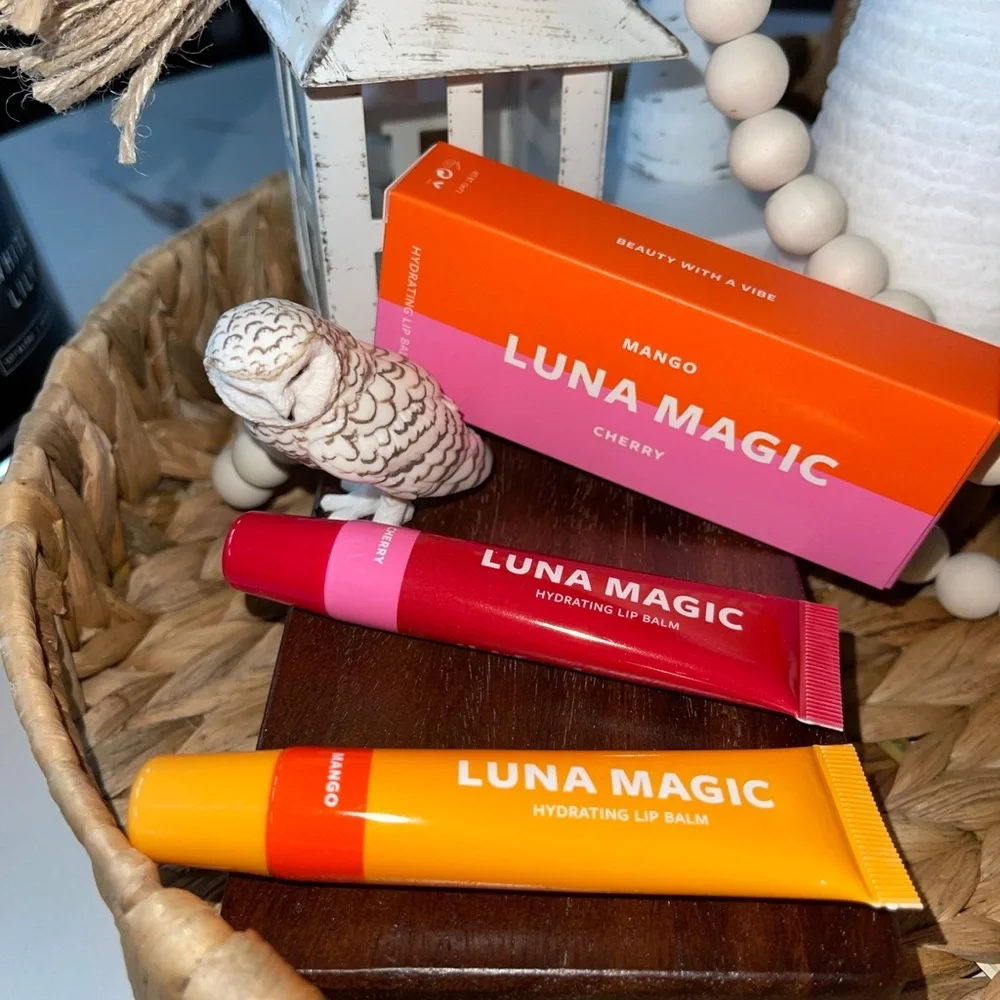 LUNA MAGIC BEAUTY Hydrating Lip balm Mango/Cherry